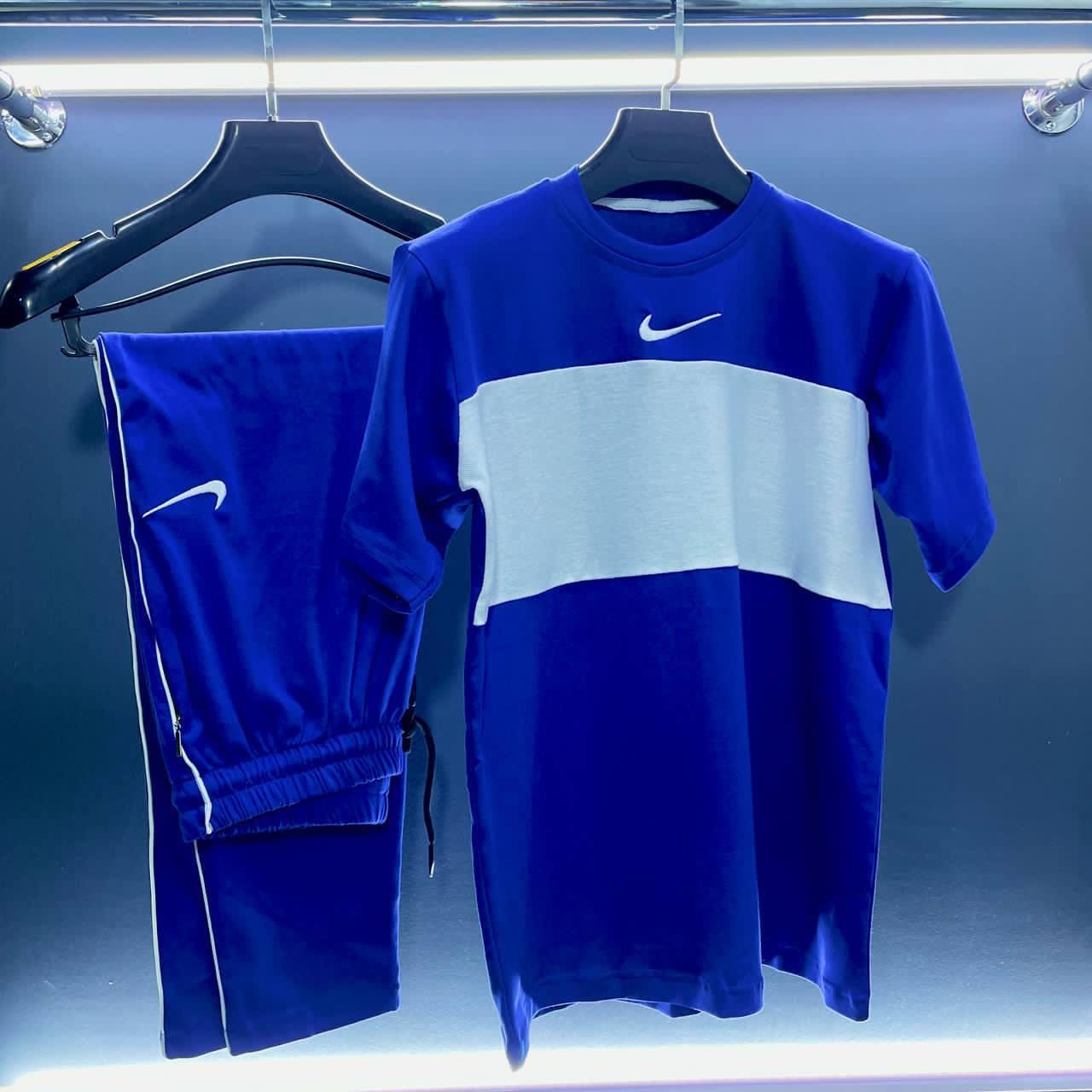 ✔️Ensemble nike 2 pièce disponible 4  couleurs Choisissez une taille maintenant 🛑